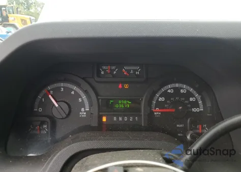 2014 Ford Econoline E250 Van z USA, uszkodzony, nr VIN 1FTNS2EW2EDA33283